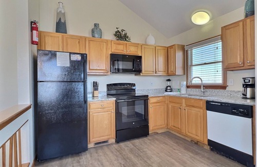 Buxton Cottage | Sea Turtle- Semi-Oceanview- Short Walk to Beach- Community Pool & Spa