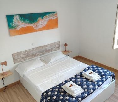 La Linea de la Concepcion Apartment | Sea View Apartment - 5 Min Walk to Gibraltar