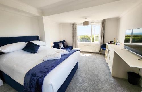 Port-Eynon Apartment | Sea View - 1 Bed Suite - Ocean Breeze - Port Eynon