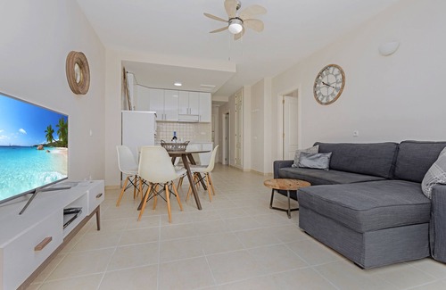 Pajara Apartment | Sea View-2 Large Bedrooms-Free Wifi-Netflix-Beach Toys