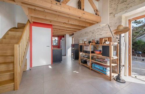 Prefailles Ski Chalet | Sea view, 30m from beach, 5 adults & 1 child