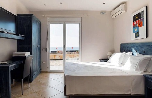 Stavros Villa | Sea View 5 bedroom Villa