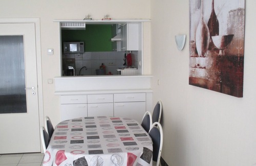 Koksijde-Bad Apartment | Sea view Comfortable 2-bedroom apartment Renovated WIFI + Free garage