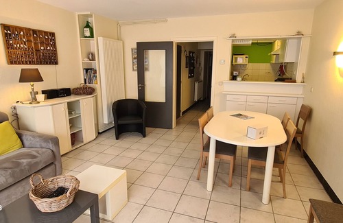 Koksijde-Bad Apartment | Sea view Comfortable 2-bedroom apartment Renovated WIFI + Free garage