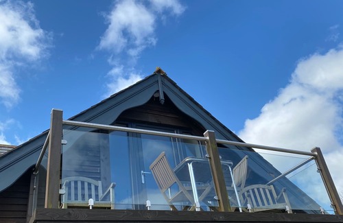 Dartmouth House | Sea View Countryside Barn Sleeps 4, Rural Setting, parking, wifi.