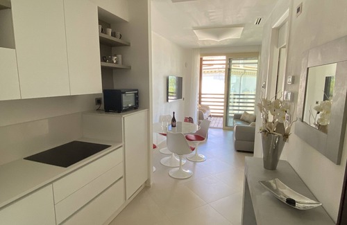 Marina Centro Apartment | Sea View Embassy Apartment