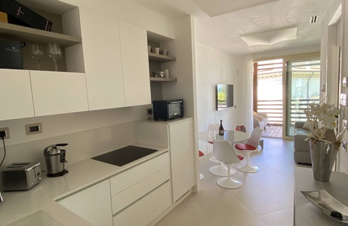Marina Centro Apartment | Sea View Embassy Apartment