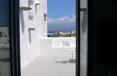 Piso Livadi Apartment | SEA VIEW STUDIO + priv. parking, PAROS, GR