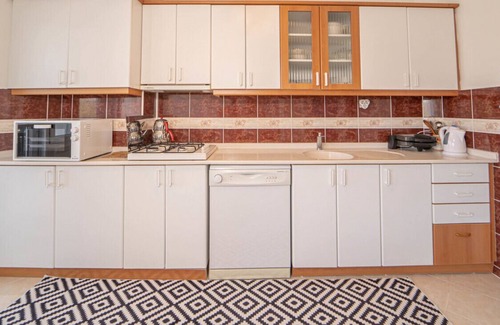 Fethiye House | Sea View Vibrant Flat w Balcony Right by Sea