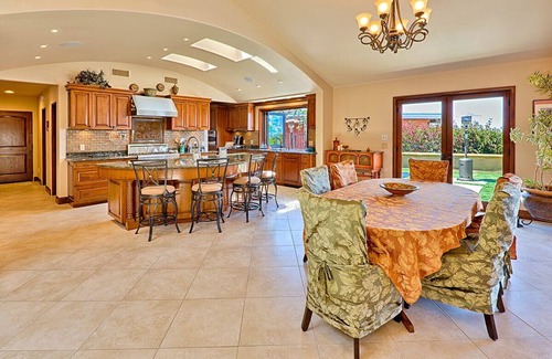 La Jolla Heights House | Sea View Villa w/Private Pool, Hot Tub, fireplace, wine bar, Piano in La Jolla