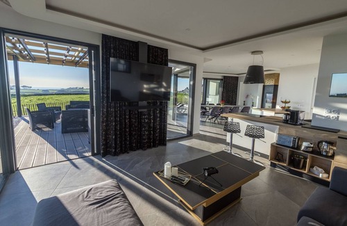 Plougonvelin Villa | Sea view villa with private spa