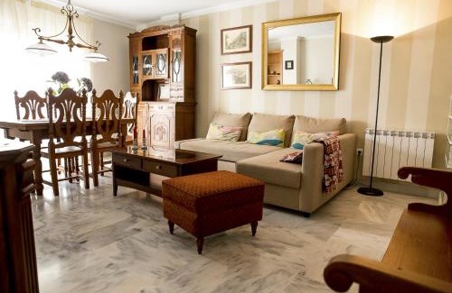 Cruz de Humilladero Apartment | Sea & Wave Palencia Superior Pool Apartment