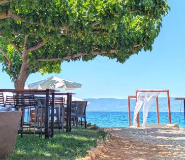 Amarinthos Apartment | Sea You on the Beach