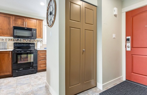 Regional District of Nanaimo Cottage | Seabreeze Cottage - Perfect holiday retreat!