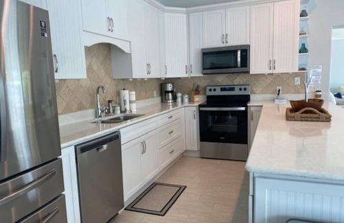 Key Colony Beach House | Seabreeze Marathon Oceanside 4/3 Pool Boat Dock