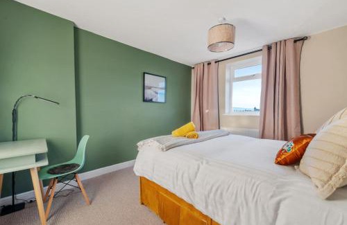 Morecambe House | Seabreeze Morecambe Breathtakingly Spacious Stay