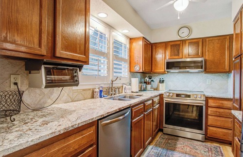 Seabrook Island Cottage | Seabrook Exclusives | 527 Tarpon Pond