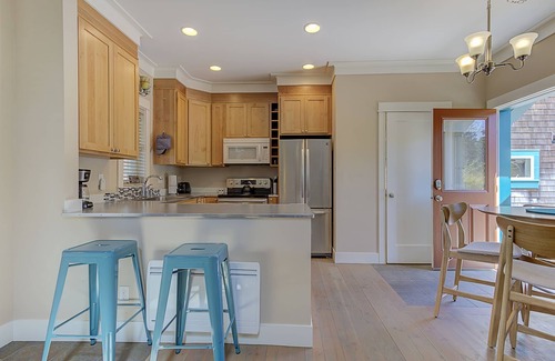 Seabrook House | Seabrook's House of WhimSea: Dog Friendly!