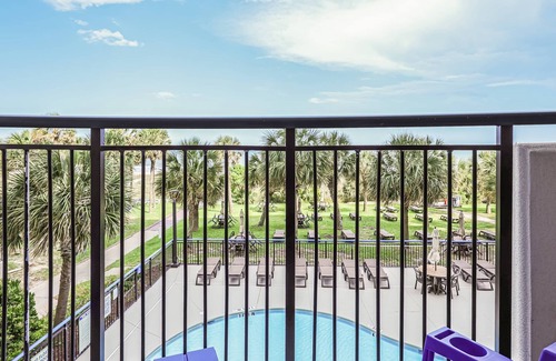 Myrtle Beach Condo | Seaclusion by StayMareni - Oceanfront King Suite