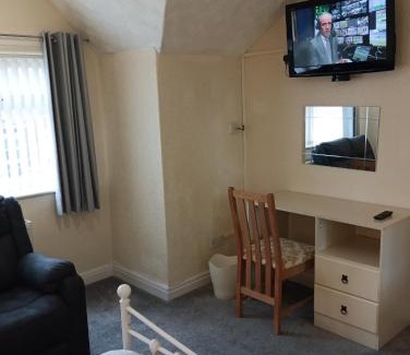 South Shore House | Seaforth Guest House - Pleasure Beach