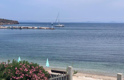 Skala Mistegnon House | Seafront Apartment