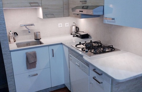 Thessaloniki Apartment | Seafront Apartment With Sea View YR11