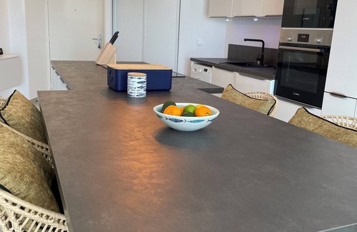 Martigues Apartment | Seafront apartment