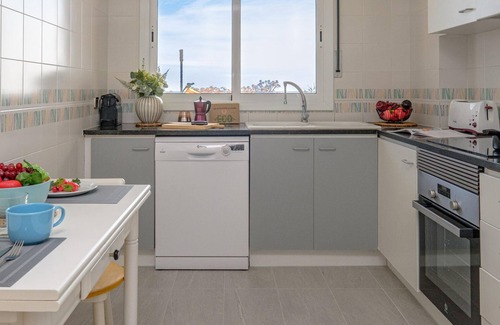 Palamos Apartment | Seafront Apartment with Terrace, WiFi & Parking - Palamós