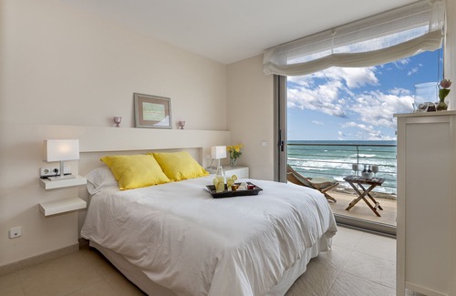 Son Baulo Apartment | Seafront duplex apartment 200 m from Son Bauló Beach