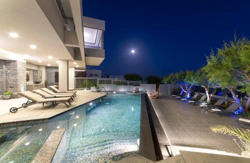 Koutsouras Villa | Seafront Luxury Moonlight Villa in South East Crete with Breathtaking Views