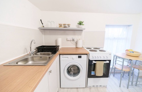 Cleethorpes Apartment | Seafront Retreat Studio Flat Cleethorpes Beach