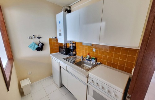 Les Sables d'Olonne Apartment | Seafront Studio with Balcony, Reserved Parking, and Stunning Views