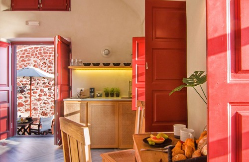 Amoudi Bay House | Seafront Suite With Private Plunge Pool