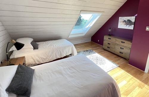 West Vancouver House | Seaglass House - Spacious, Modern, Amazing Views