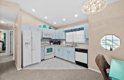 Flagler Beach House | Seaglass Villa II 2bd 2ba Coastal Charm with Ocean Views