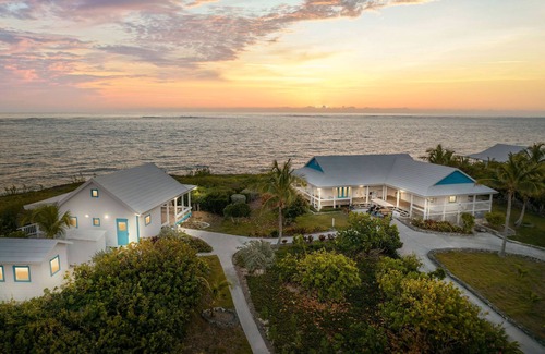 Man O War Cay House | SeaGlassFound*Heated Pool*Boats Included*3 Beaches*5 Cottages*20 Acre Peninsula