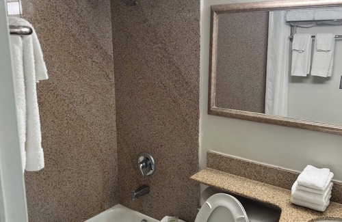 Northeast Virginia Beach Hotel | Seahawk Motel