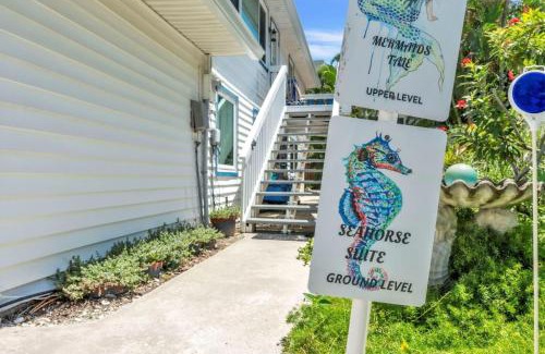 Bradenton Beach Apartment | Seahorse Suite home
