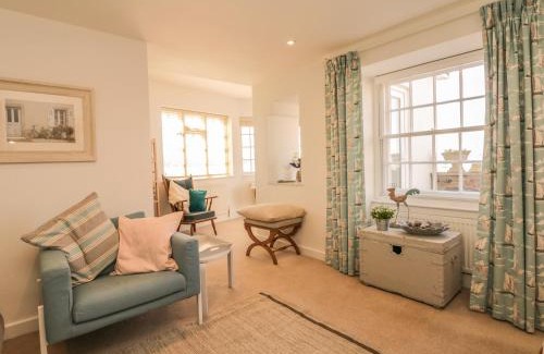 Lympstone House | Searles