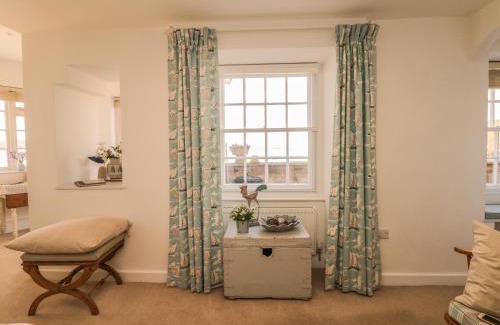 Lympstone House | Searles