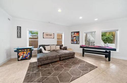 Laguna Beach Estates House | Seas & Greetings! 5BR 4BA House! Elegant Coastal Living Near the Shore