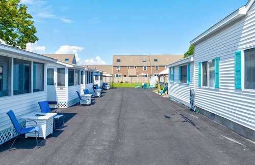 Old Orchard Beach Cottage | Seashell Cottages/JK Rentals - Cottage 1, 2 full beds, 1 twin