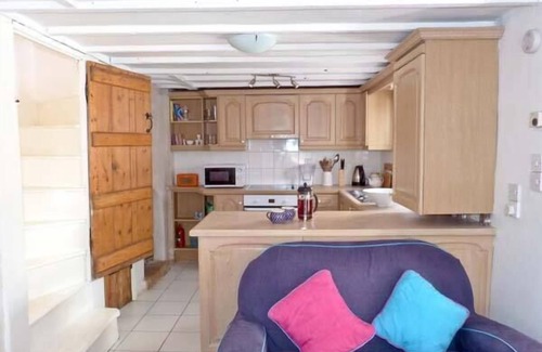 Deal Cottage | Seashell Cottage