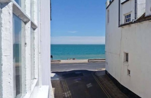 Deal Cottage | Seashell Cottage
