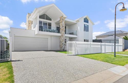 Sellicks Beach House | Seashells at Sellicks Beach - C21 SouthCoast Holidays