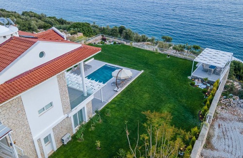 Fethiye City Center Villa | Seaside 4 Bedroom Villa Kalkan Elena Sarı
