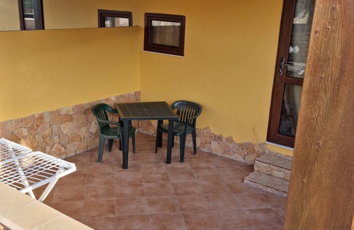 Lampedusa Condo | Seaside apartment with barbecue and outdoor furniture