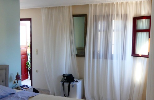 Thissio Bed & Breakfast | Seaside Athenian Riviera Apartment