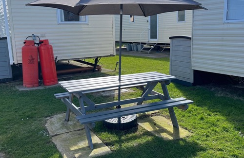 Prestatyn Cabin | Seaside Caravan Retreat in Prestatyn