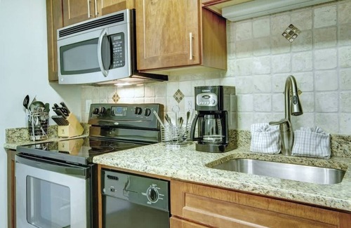 Cherry Grove Beach Condo | Seaside Haven: Studio w/Balcony at Wyndham Towers